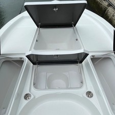 Skeeter zx 24 bay