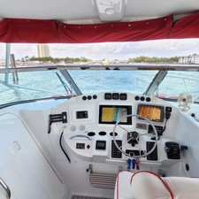 Glacier bay isle runner blue hull 2670