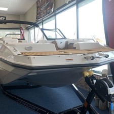 Starcraft Marine Crossover 210 OB SCX EXT