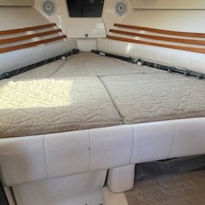 Grady-White Express 330