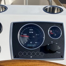 Interboat intender 700