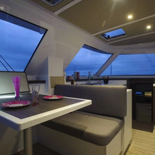 Nautitech 40 Open - 4 + 2 cab.