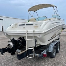 Sea ray 215 express cruiser