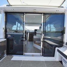Cruisers Yachts 42 Cantius
