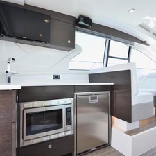 Cruisers Yachts 42 Cantius