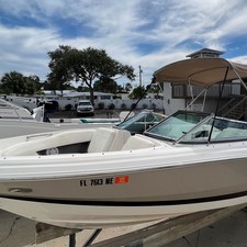 Regal 2200 Bowrider