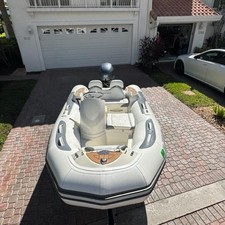 Avon Seasport 360 Deluxe