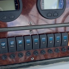 Sea Ray hunt ultra 211