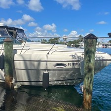 Rinker Fiesta Vee 310