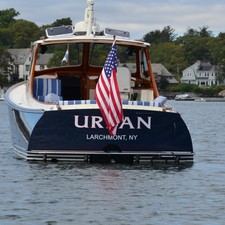 Hinckley Picnic Boat Classic