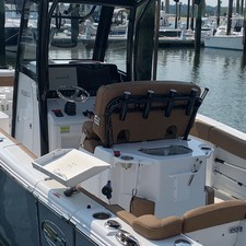 Sea Ray hunt ultra 211