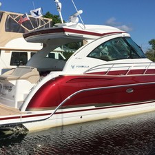 Formula 45 Yacht