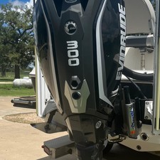 Ranger boats 2400 bay