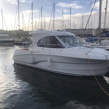 Beneteau Antares 8