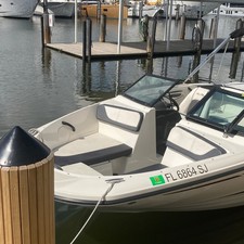 Sea ray 19 spx