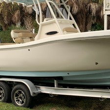 Pioneer 222 sport fish