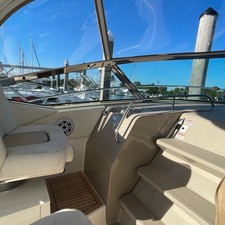 Sea Ray 350 Sundancer