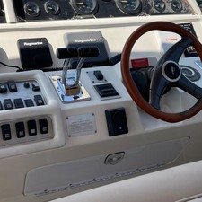 Sea ray 400 express cruiser