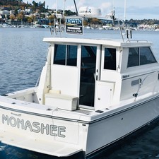 Broward 80 pilot house