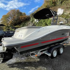Sea Ray 230 SPX