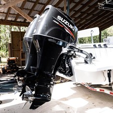 Intrepid 26 center console