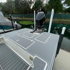 Hewes 16.9 redfisher