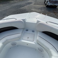 Hurricane 201 sundeck sport