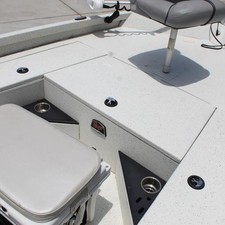 Ranger boats 2400 bay
