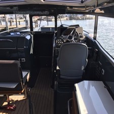 XO 270 RS Front Cabin OB