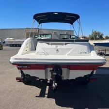 Sea Ray SPX 230