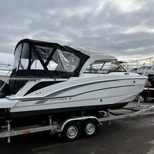 Beneteau Antares 8