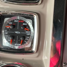 Chaparral 310 Signature