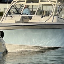 Grady-White Freedom 335