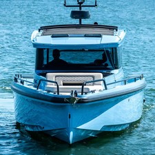 BRABUS Shadow 900 XC Cross Cabin Glacier Blue