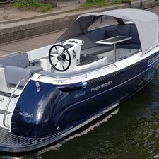 Seafarer 535 pilot boat - inboard diesel