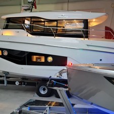 Cranchi T 36 Crossover