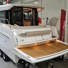 Cranchi T 36 Crossover