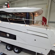 Cranchi T 36 Crossover