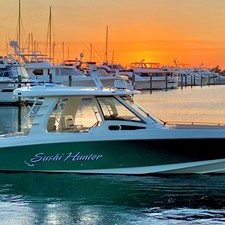 Boston Whaler 350 Realm