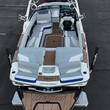 Malibu Wakesetter 24 MXZ