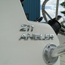 Nauticstar 211