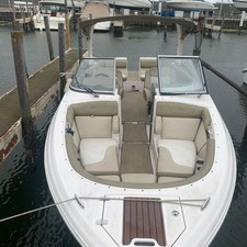 Regal 2700 Bowrider