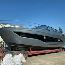 Cranchi Z35 (Мартини)