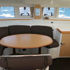 Lagoon 380 S2