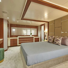 Azimut 85F