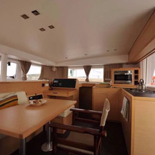 Lagoon 400 S2