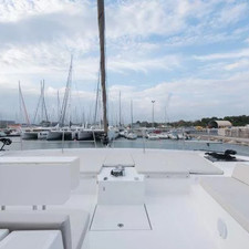 Bali 5.4 - 6 + 2 cab.