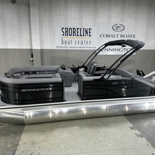 Bennington 22 LSB