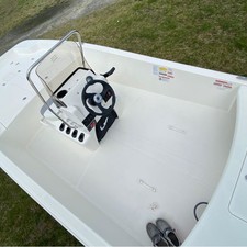Mako Pro Skiff 17 CC