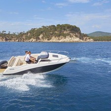 Quicksilver Activ 555 Cabin